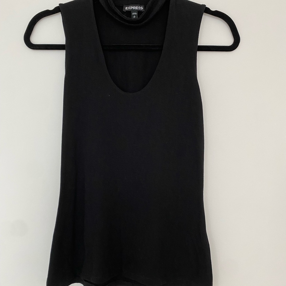 Black express top
